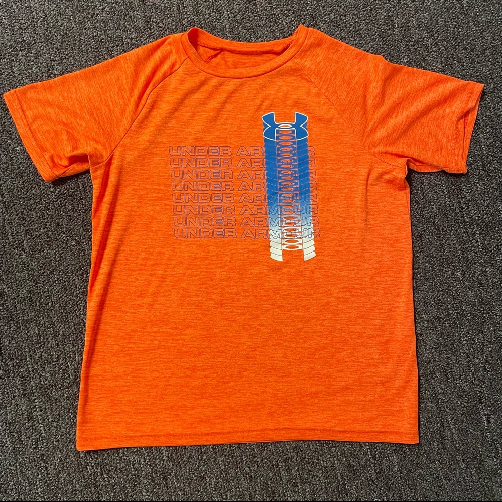 Under armor heat gear moisture wicking orange T-shirt, Youth XL, EUC!